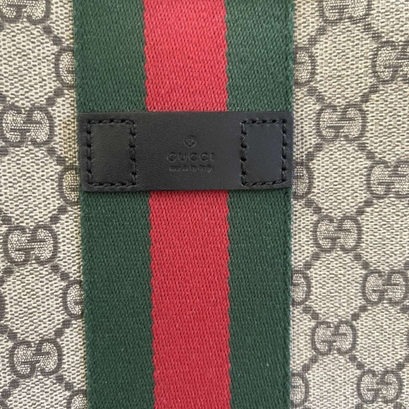 Gucci Supreme Web Gucci Messenger bag - Picture 3 of 6